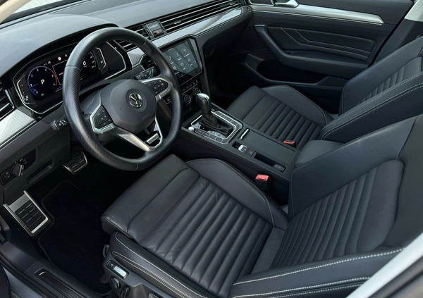 Volkswagen Passat cena 159999 przebieg: 45518, rok produkcji 2020 z Sieniawa małe 596